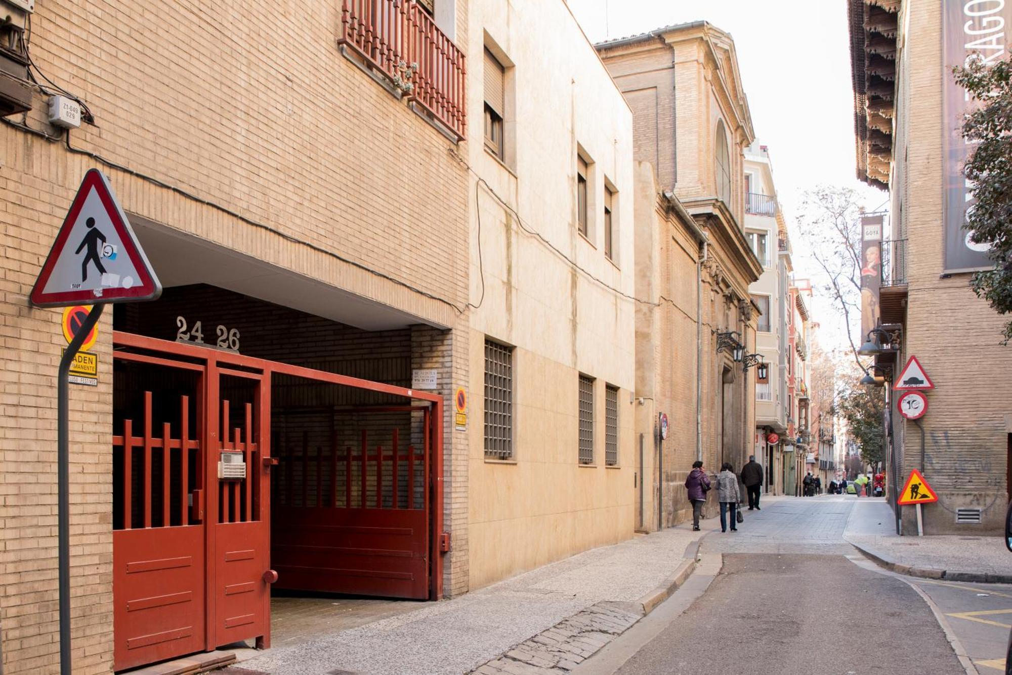 Apartamentos Sabinas Zaragoza Centro ภายนอก รูปภาพ